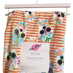 Betsey Johnson Sugar Skull Throw Blanket Luv Betsey